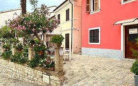 N214 - Numana delizioso bilocale in centro storico
